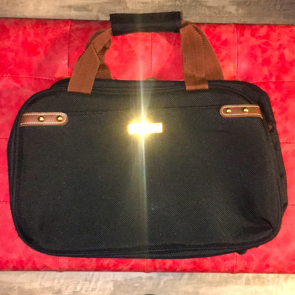 London Fog travel bag